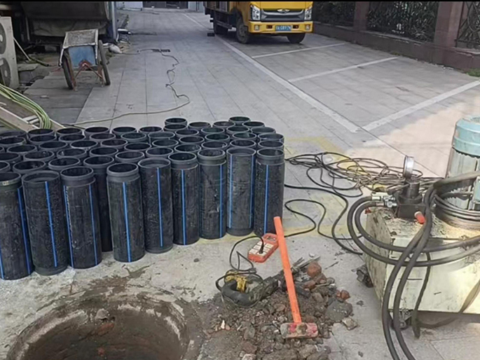 高邮PE置换管厂家 DN315置换管 非开挖管短管置换